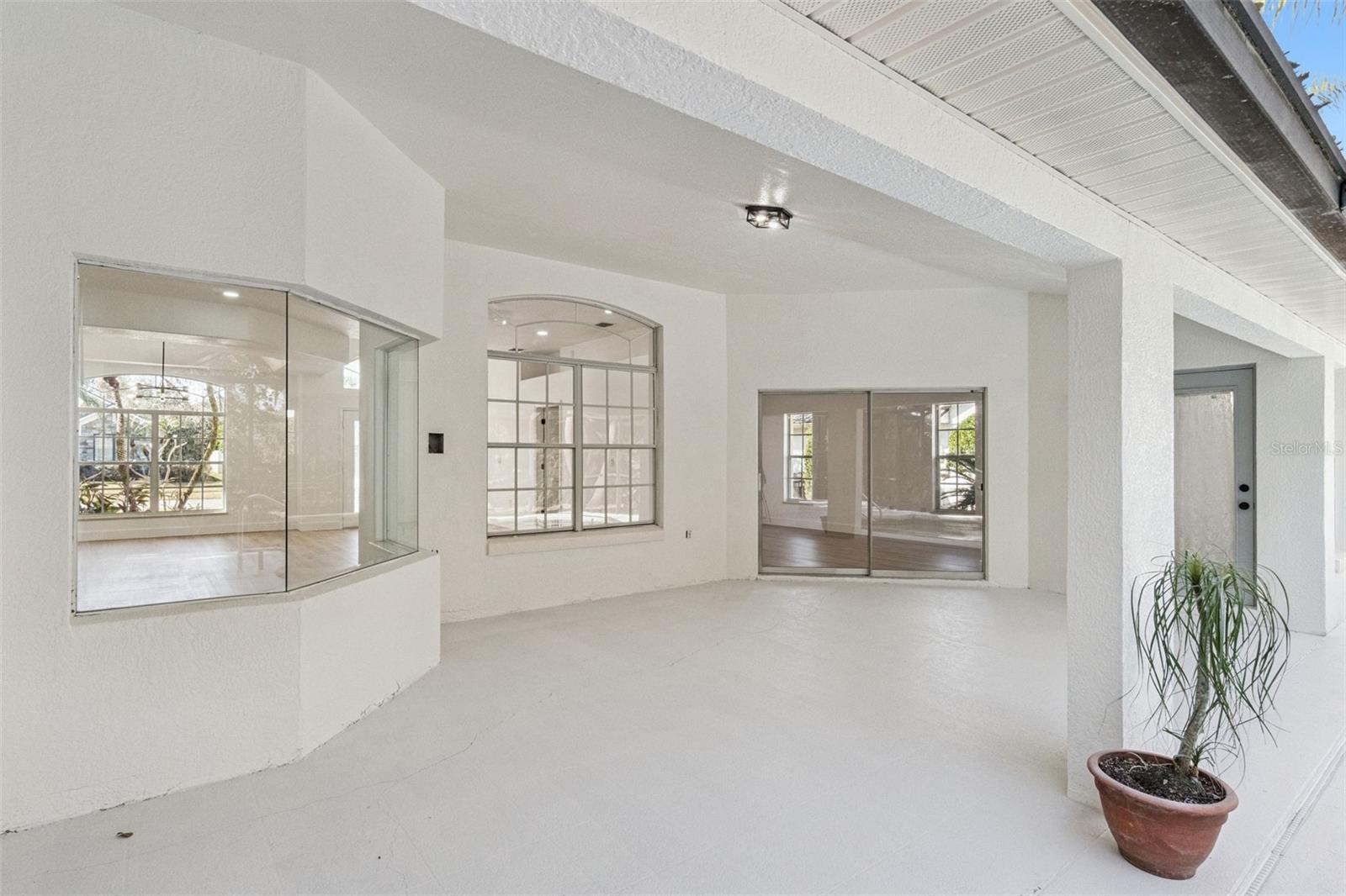 Image 33 of 57 For 5229 Hammock Circle