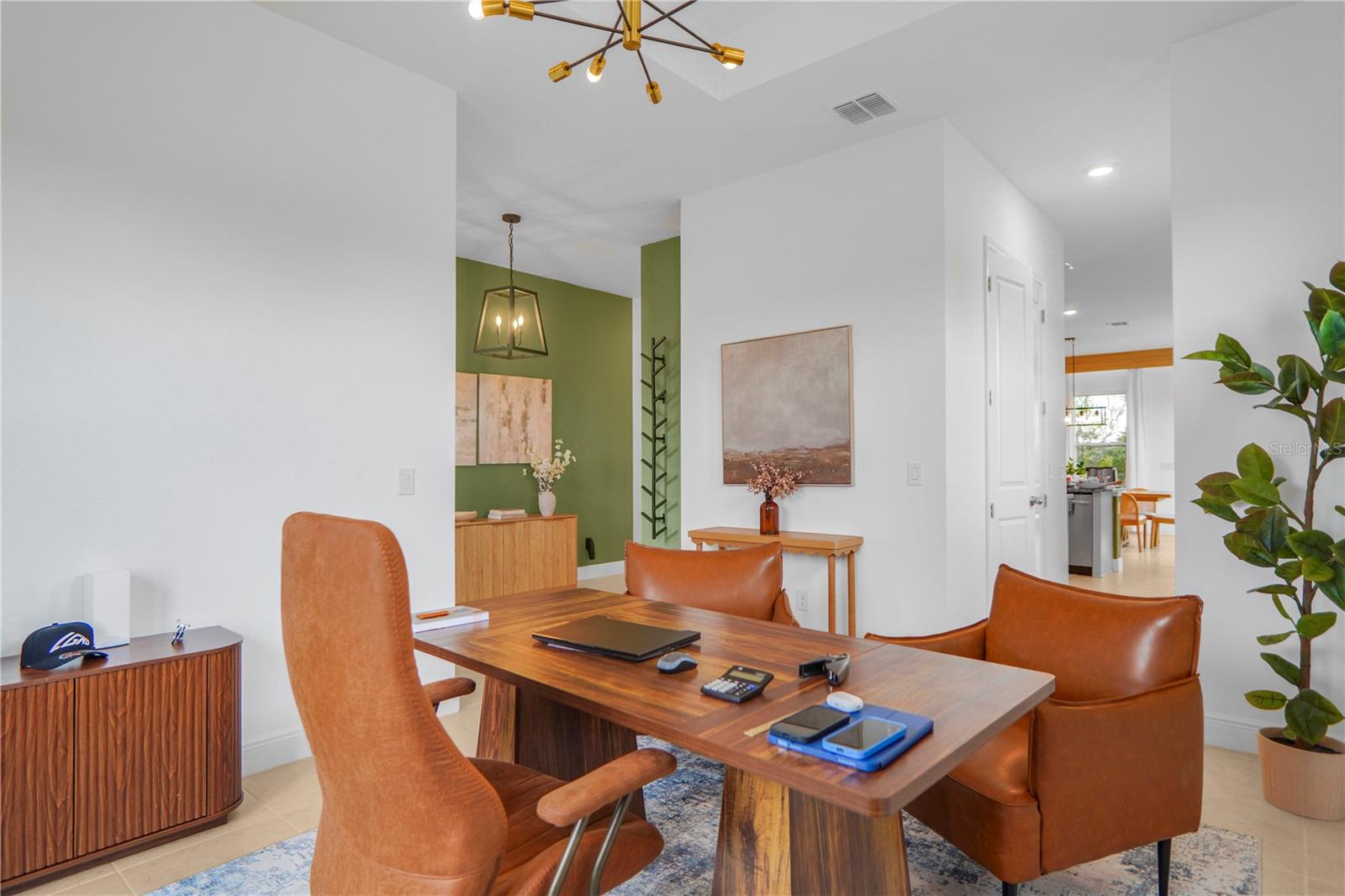 Image 11 of 73 For 17606 Lake Star Road