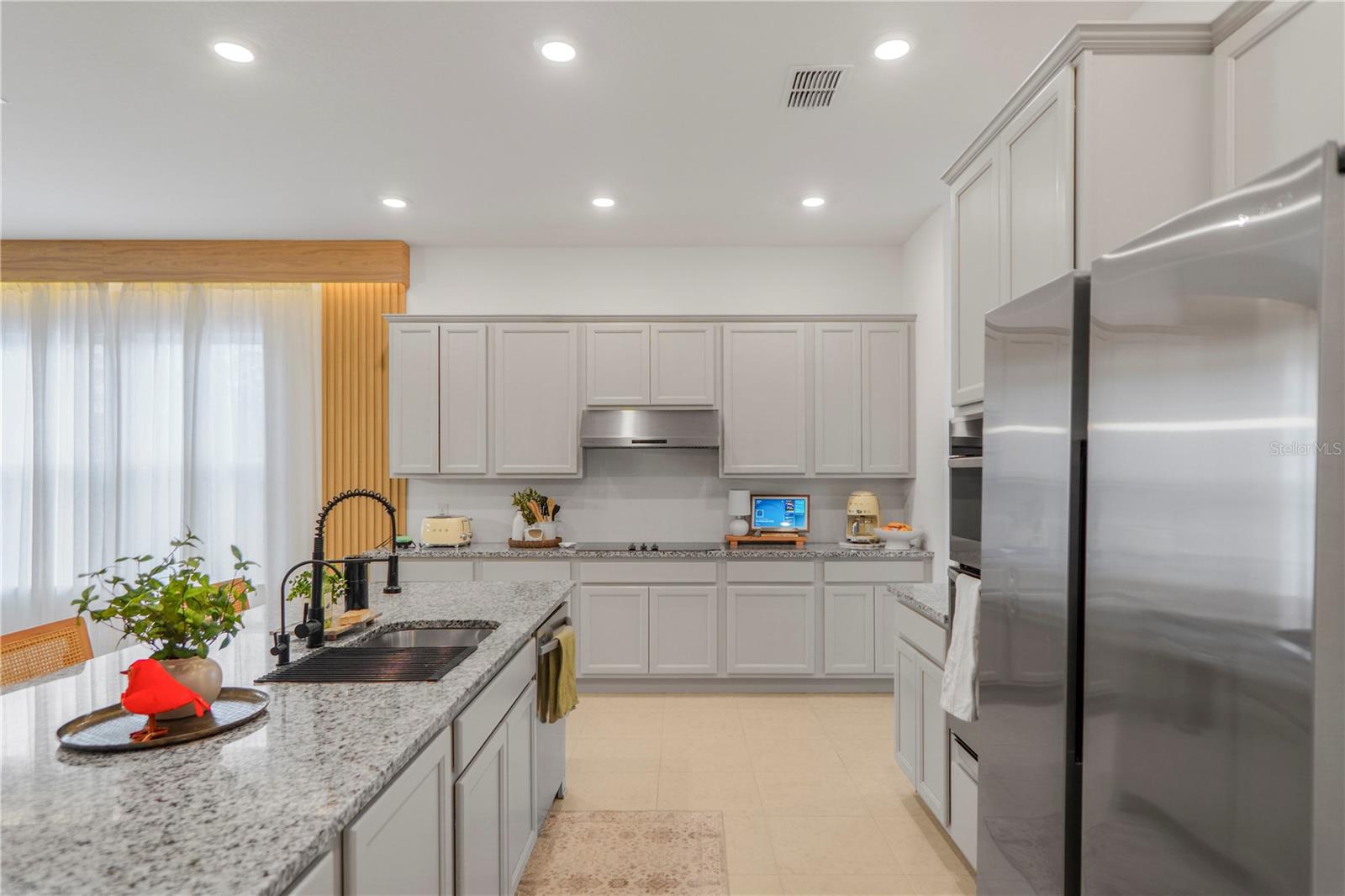 Image 19 of 73 For 17606 Lake Star Road