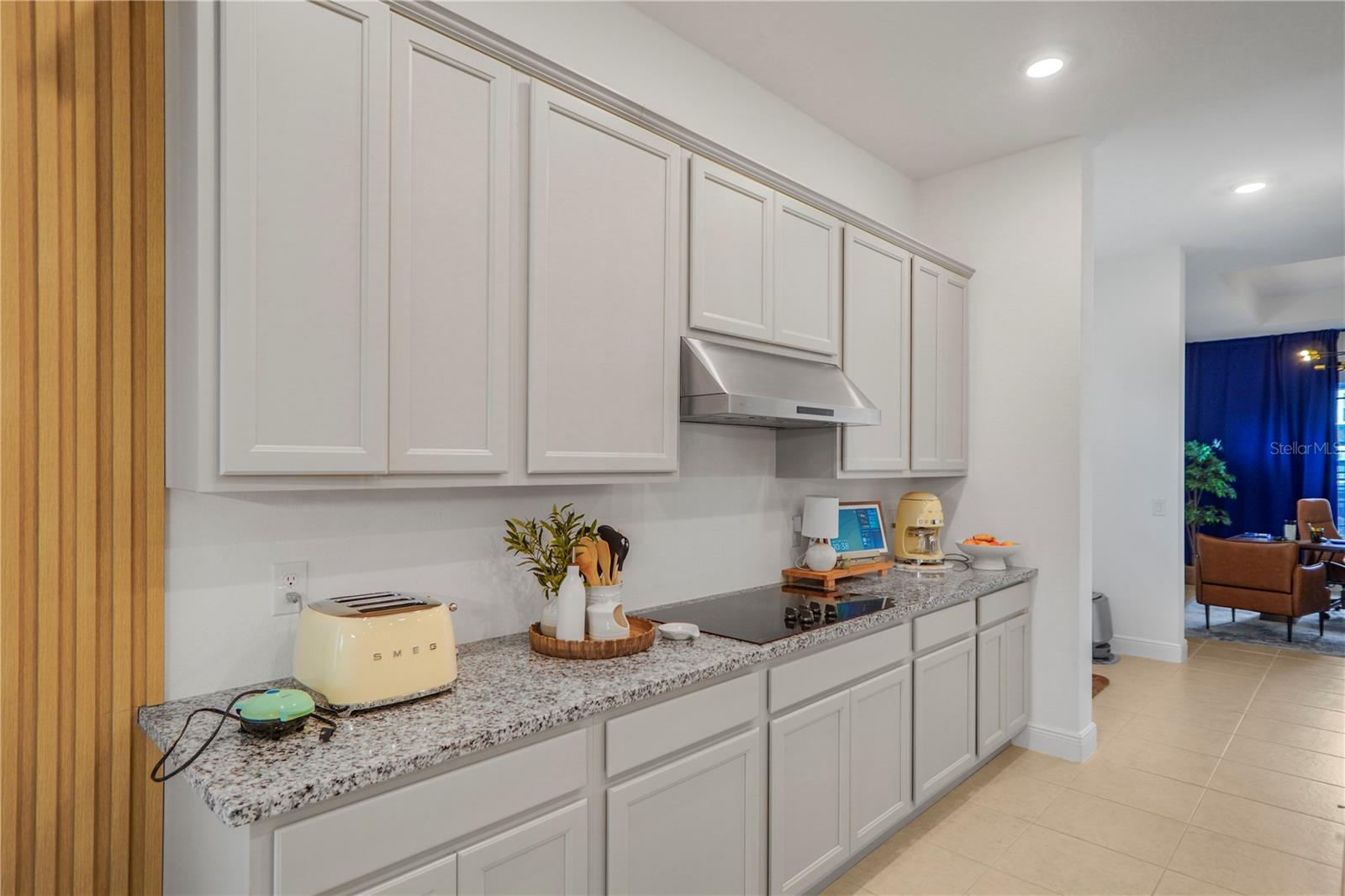 Image 20 of 73 For 17606 Lake Star Road