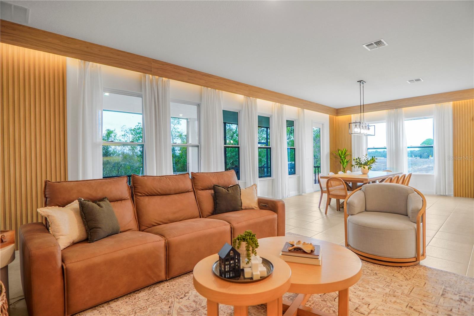 Image 26 of 73 For 17606 Lake Star Road