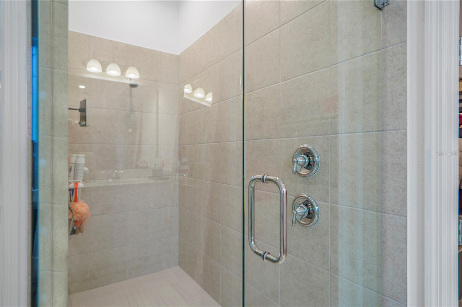 Image 35 of 73 For 17606 Lake Star Road