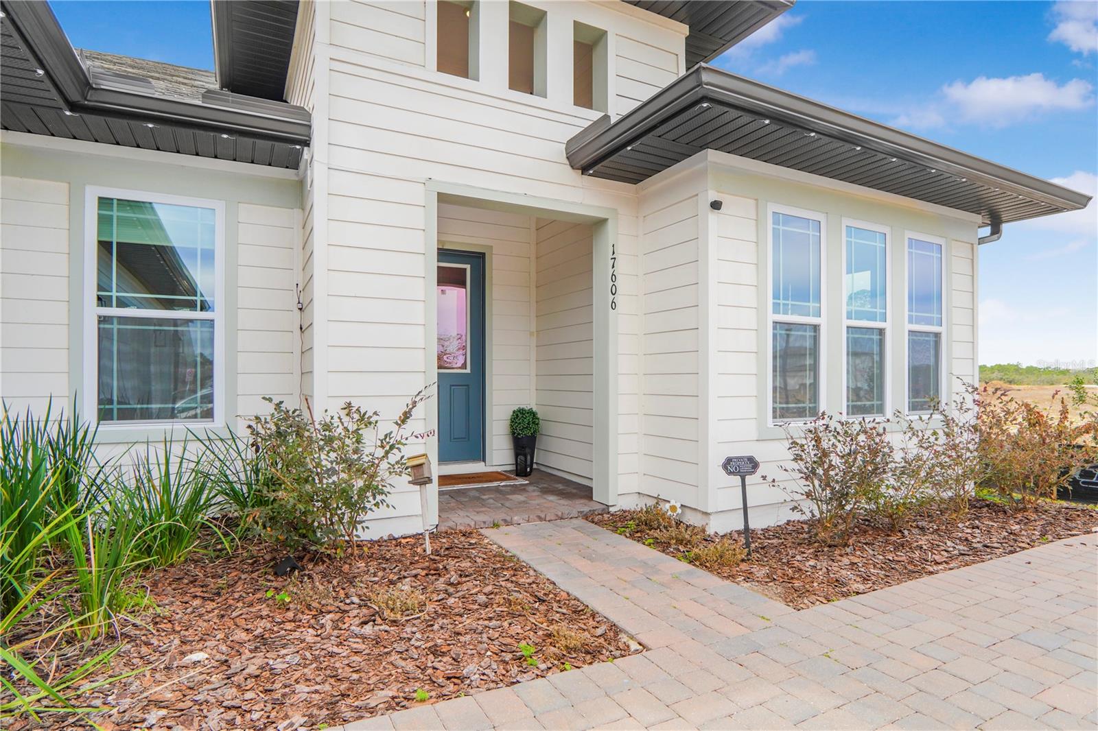 Image 4 of 73 For 17606 Lake Star Road