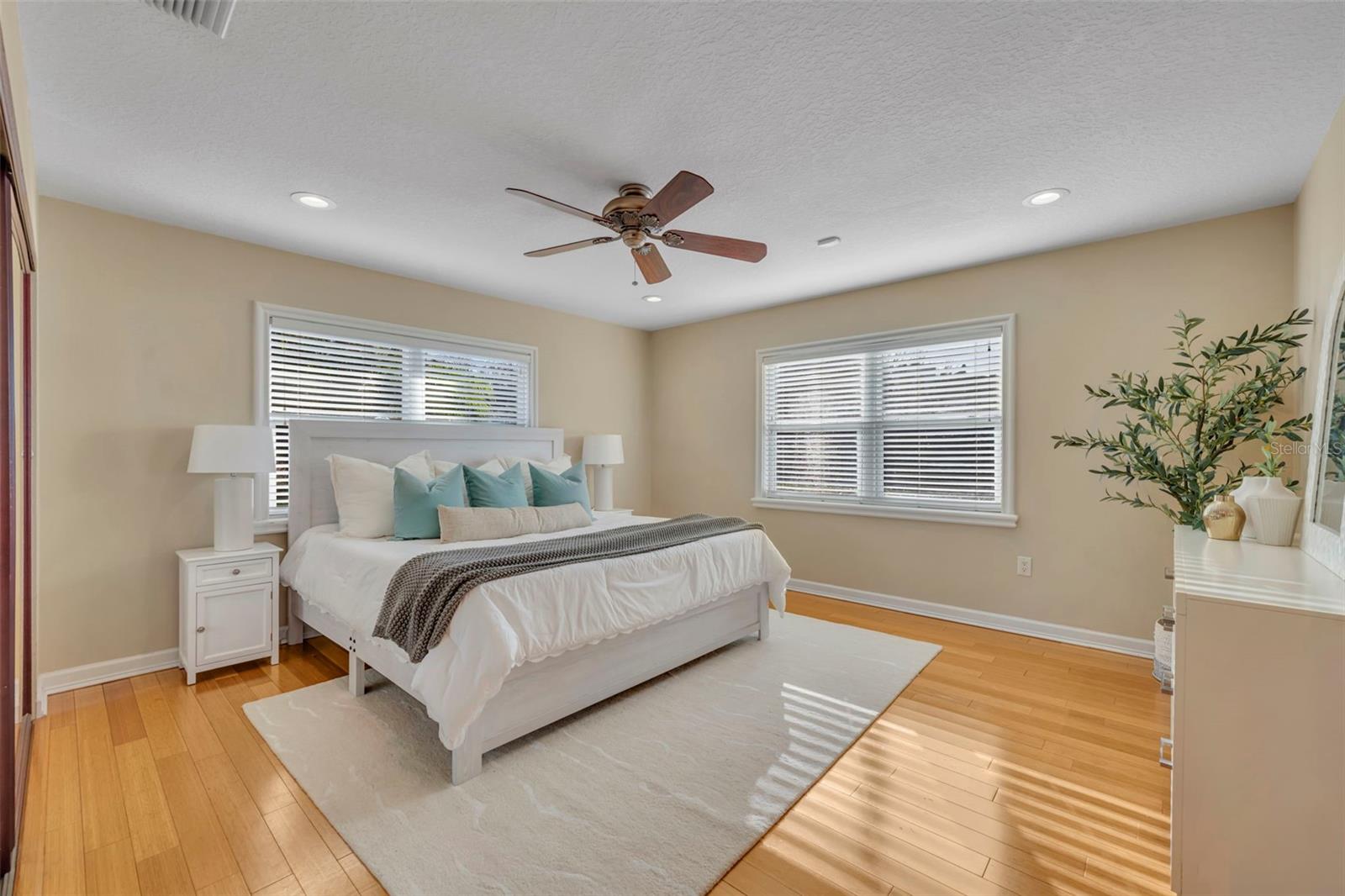 Image 13 of 62 For 2433 Duquesne Avenue