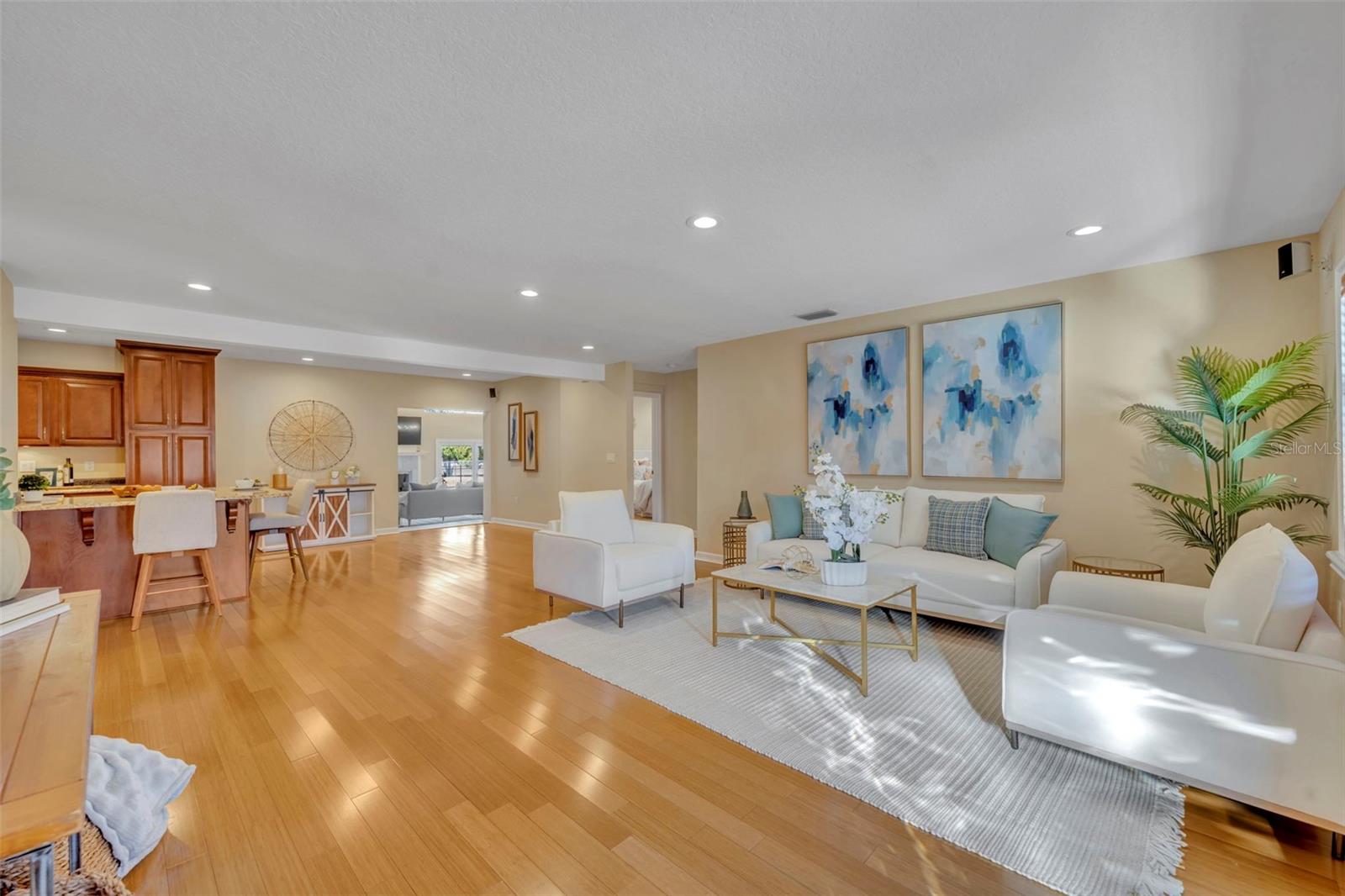 Image 4 of 62 For 2433 Duquesne Avenue