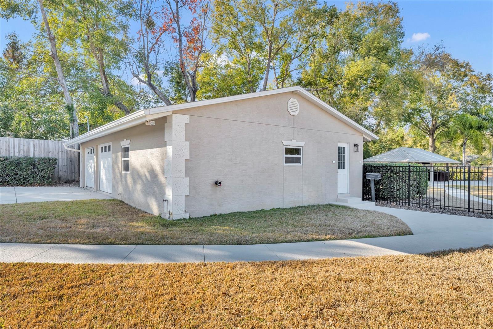 Image 50 of 62 For 2433 Duquesne Avenue