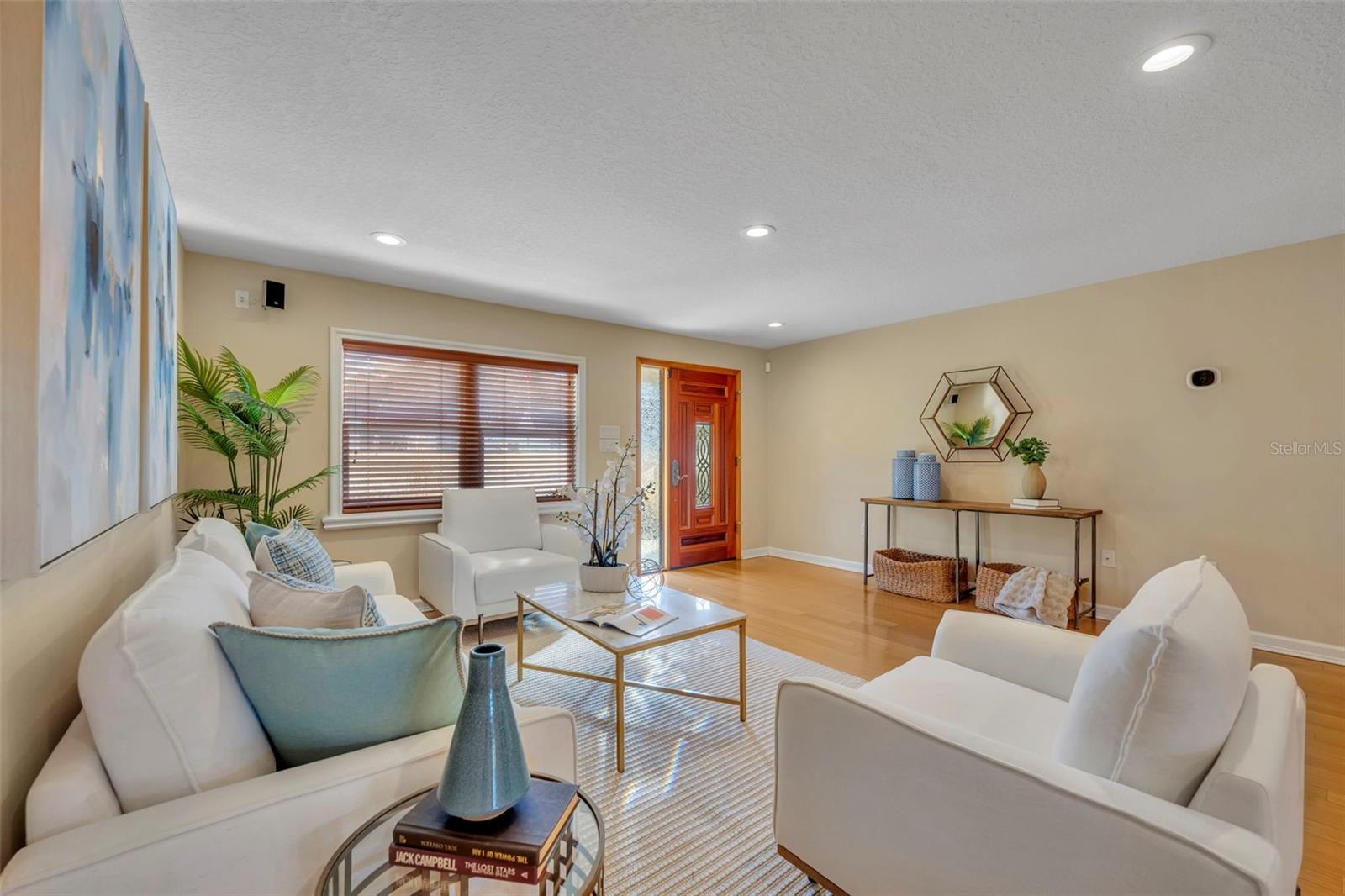 Image 7 of 62 For 2433 Duquesne Avenue