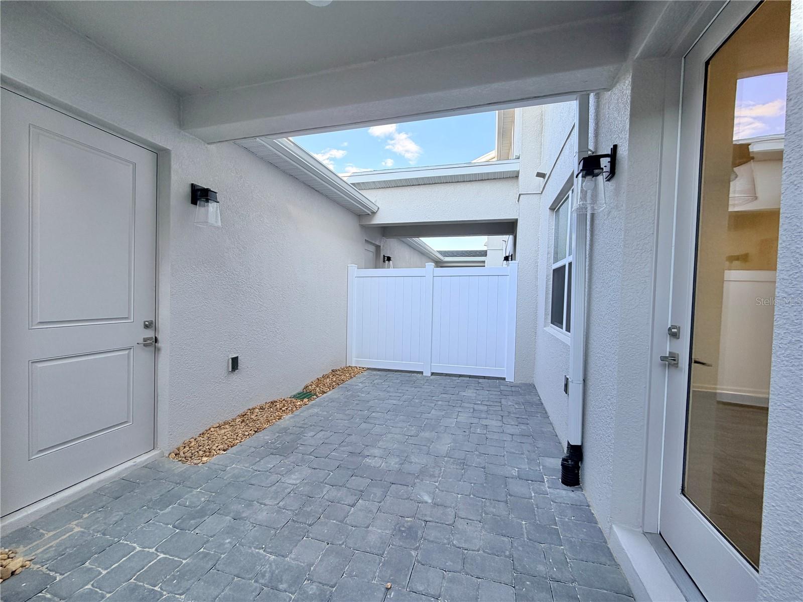 Image 32 of 35 For 1855 Pinecliff Drive