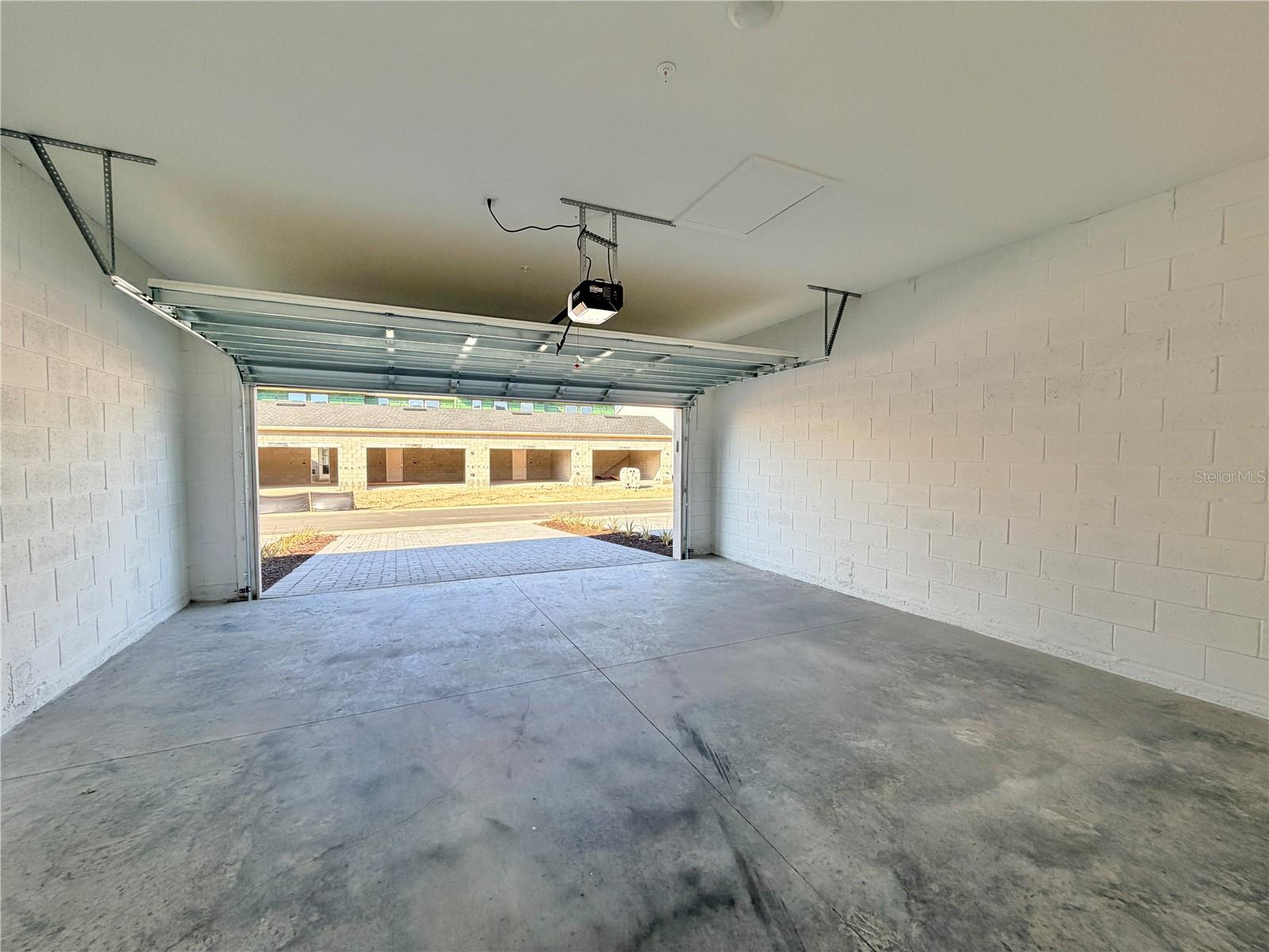 Image 34 of 35 For 1855 Pinecliff Drive