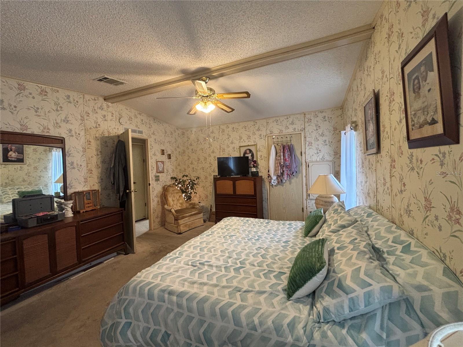 Image 16 of 38 For 3746 Parway Road 1349