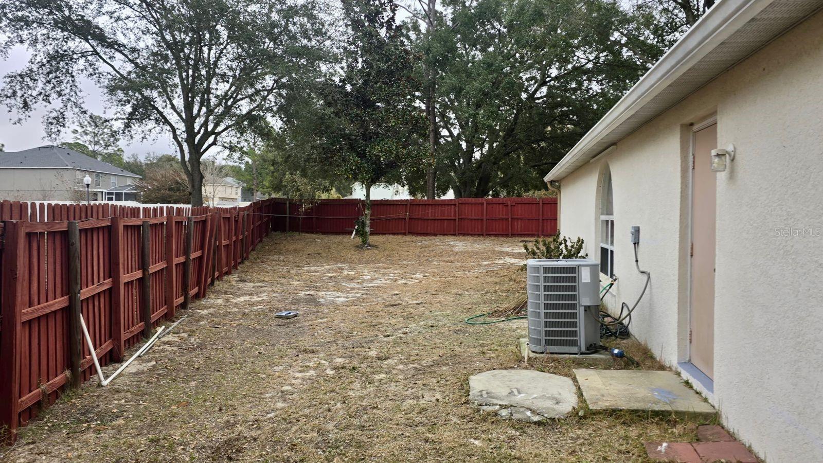 Image 2 of 8 For 204 Lace Bark Court