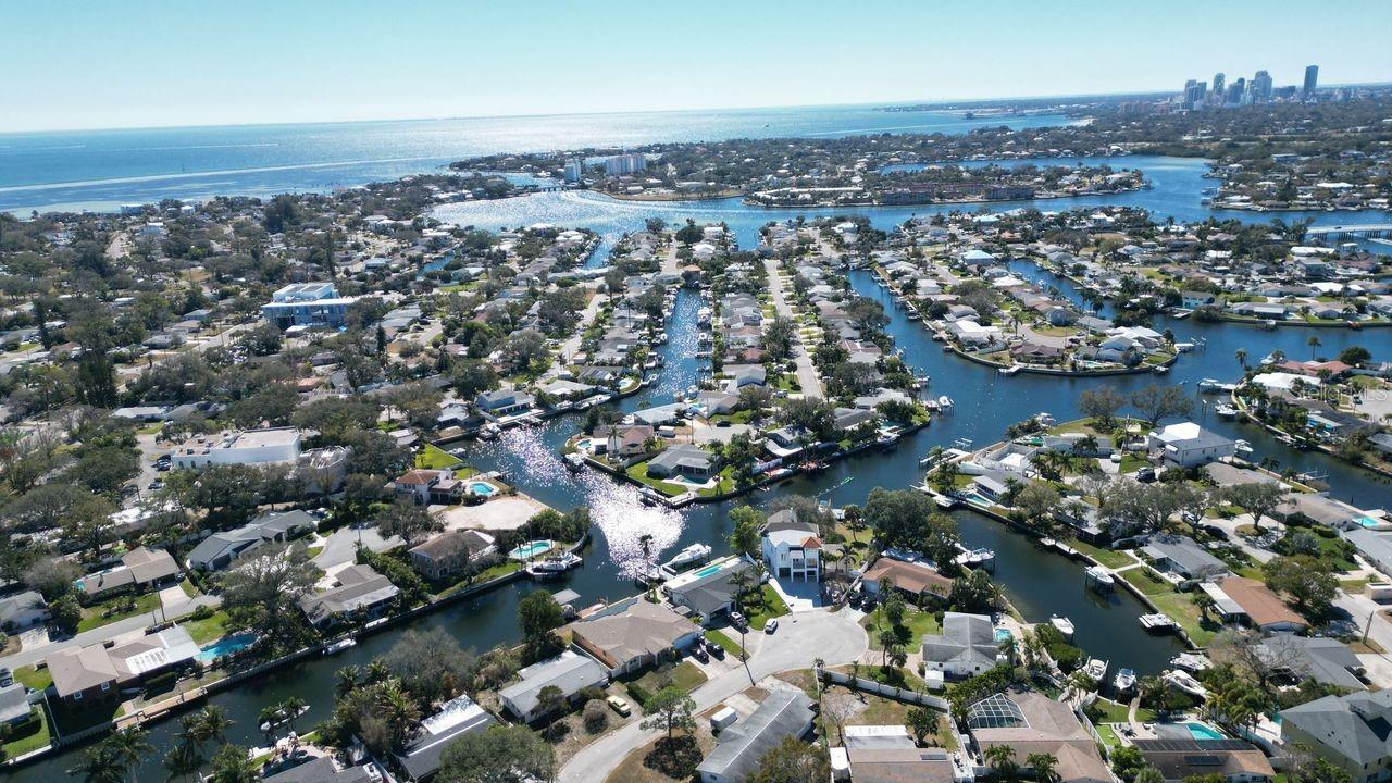 Image 10 of 54 For 1472 47th Avenue Ne