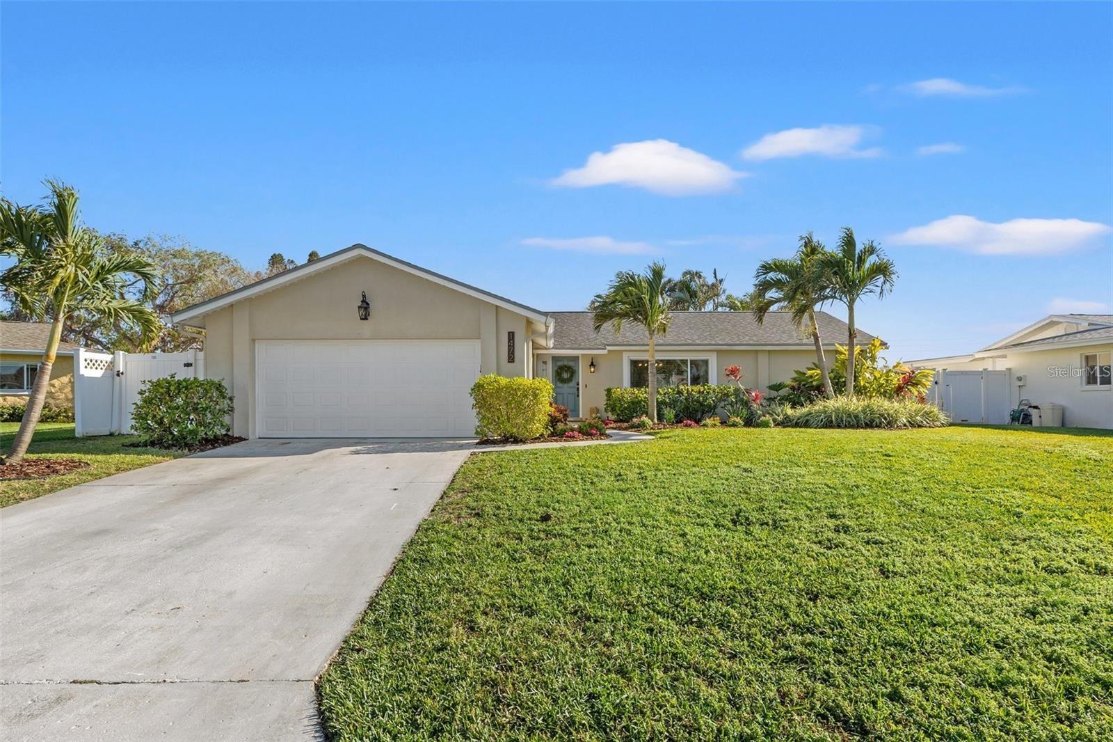 Image 2 of 54 For 1472 47th Avenue Ne