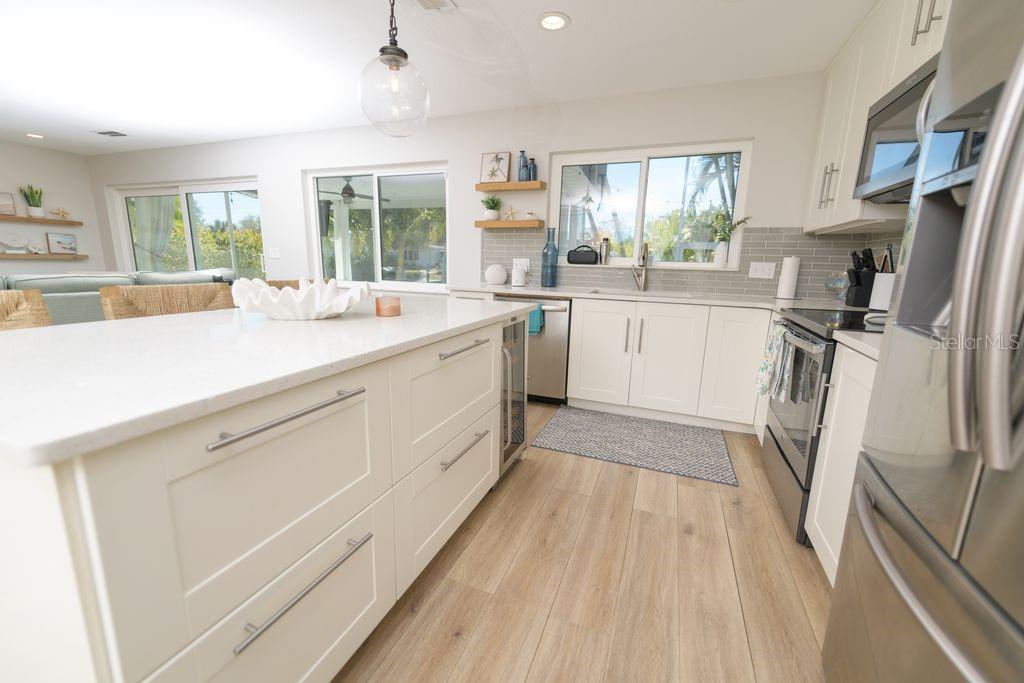 Image 20 of 54 For 1472 47th Avenue Ne