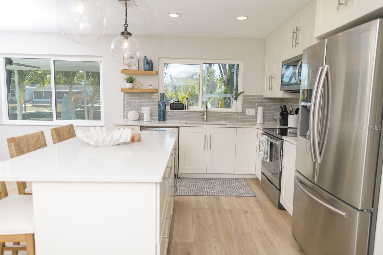 Image 21 of 54 For 1472 47th Avenue Ne