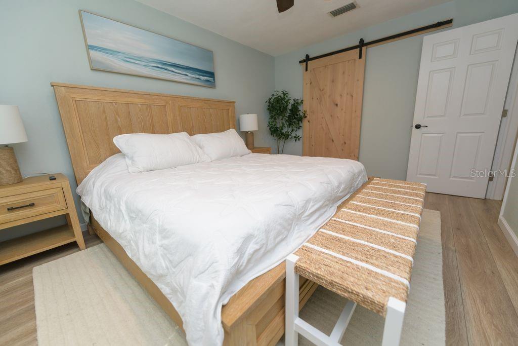 Image 24 of 54 For 1472 47th Avenue Ne