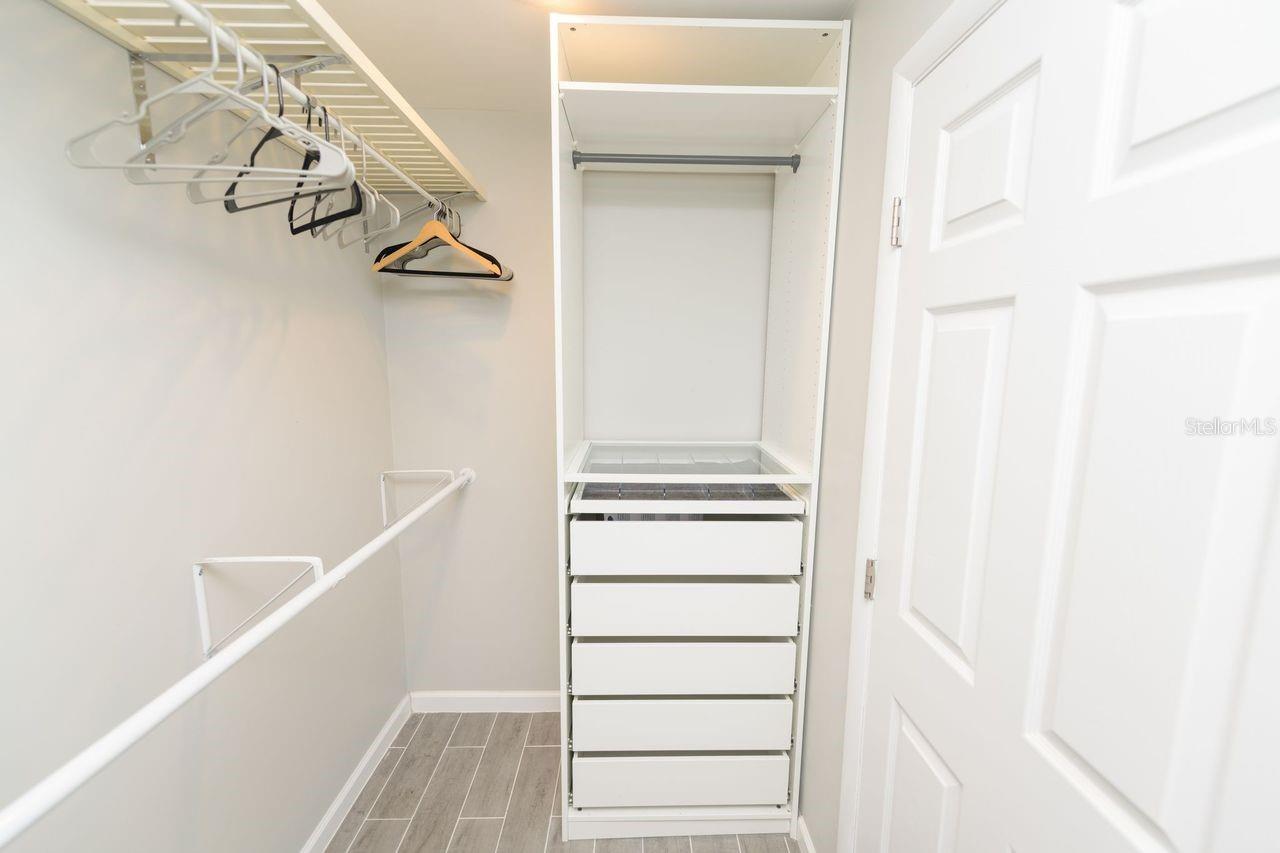 Image 30 of 54 For 1472 47th Avenue Ne