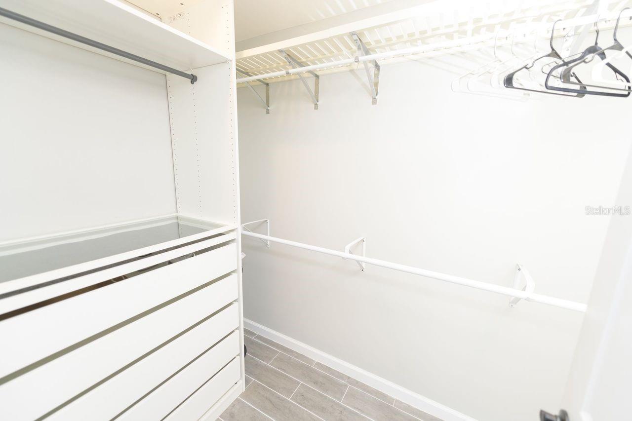 Image 32 of 54 For 1472 47th Avenue Ne