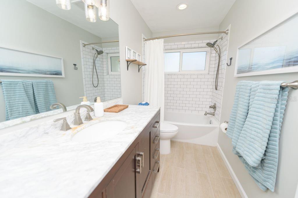 Image 39 of 54 For 1472 47th Avenue Ne