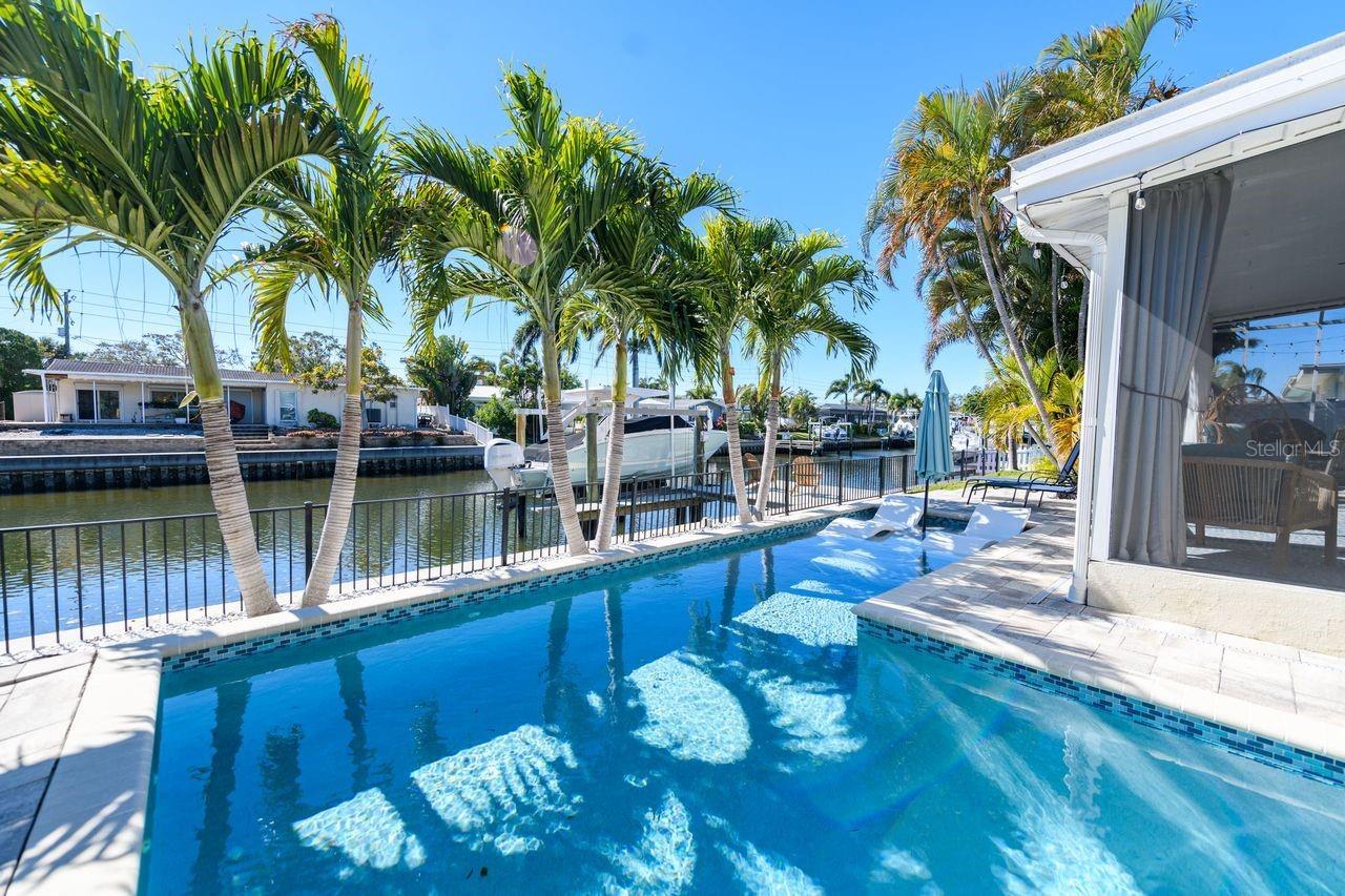 Image 4 of 54 For 1472 47th Avenue Ne