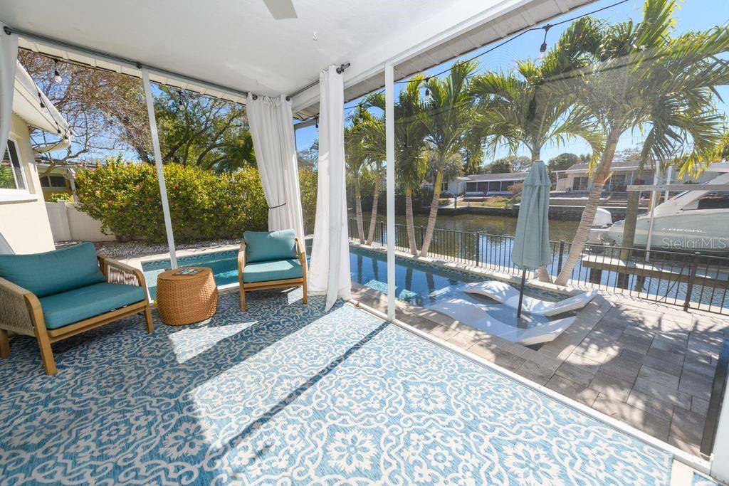 Image 42 of 54 For 1472 47th Avenue Ne