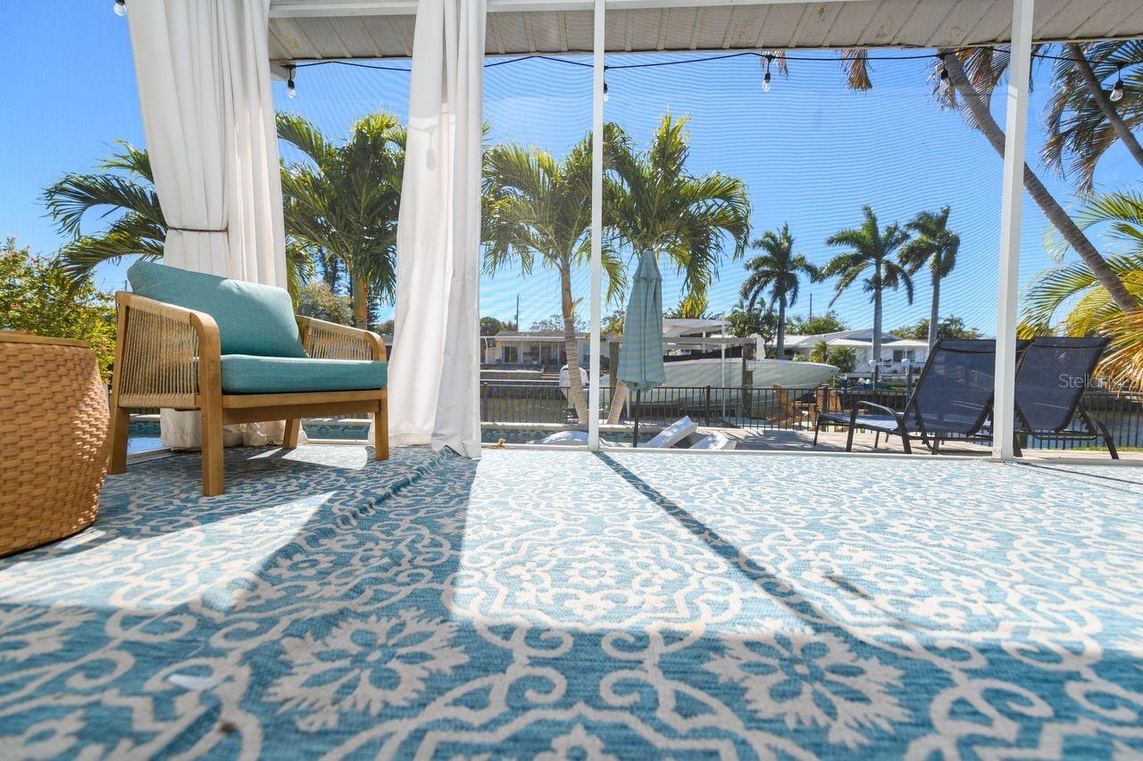 Image 43 of 54 For 1472 47th Avenue Ne