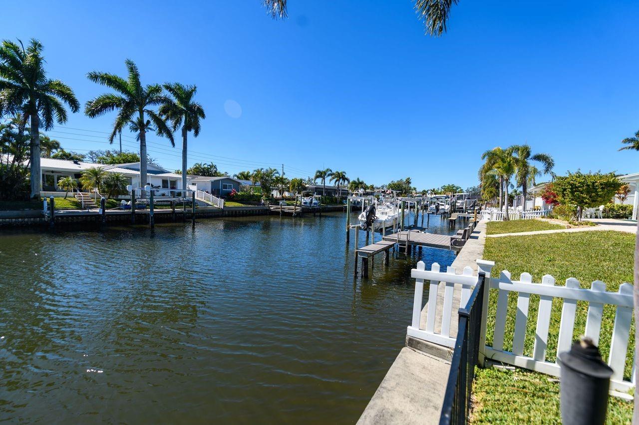 Image 50 of 54 For 1472 47th Avenue Ne