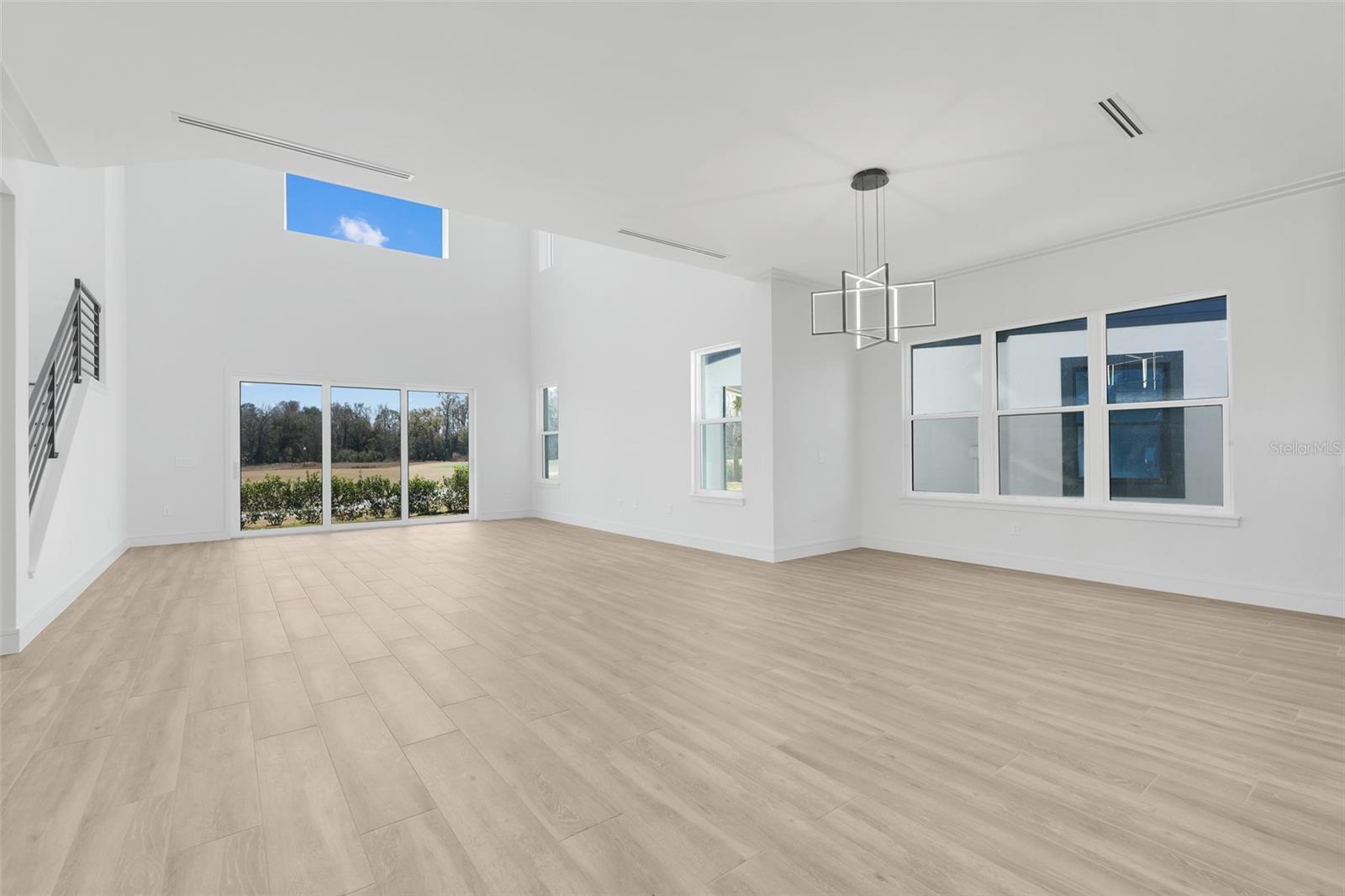 Image 10 of 56 For 3056 Kensington Avenue