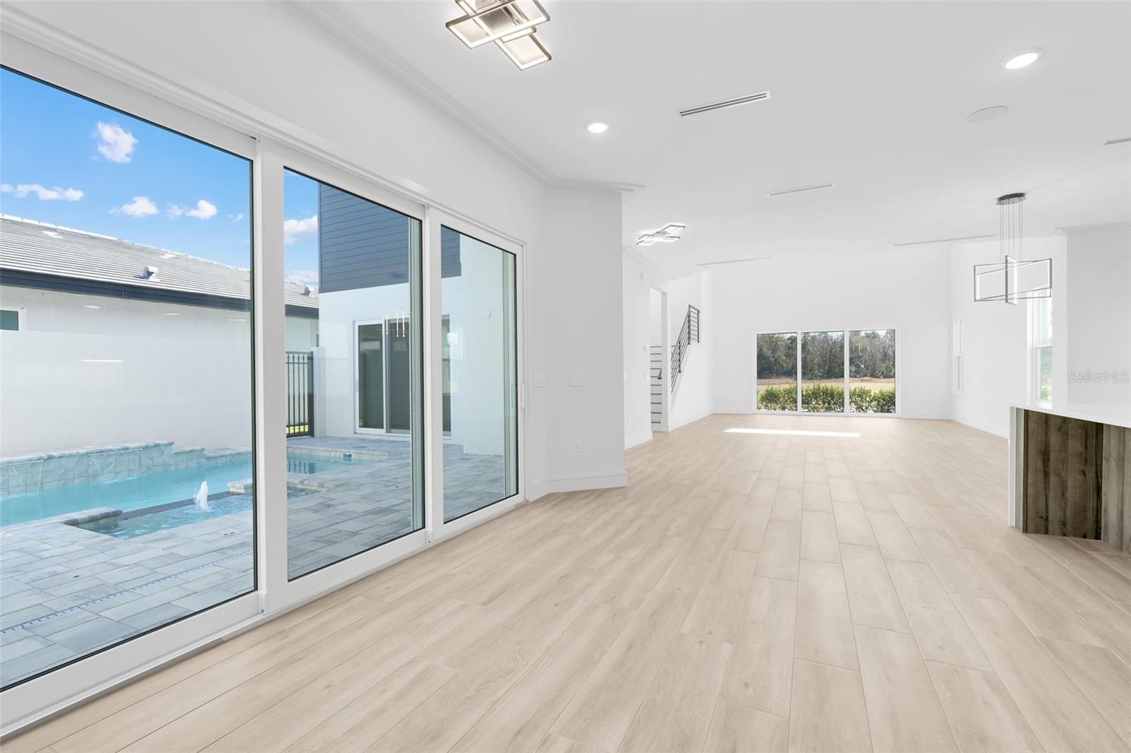 Image 13 of 56 For 3056 Kensington Avenue