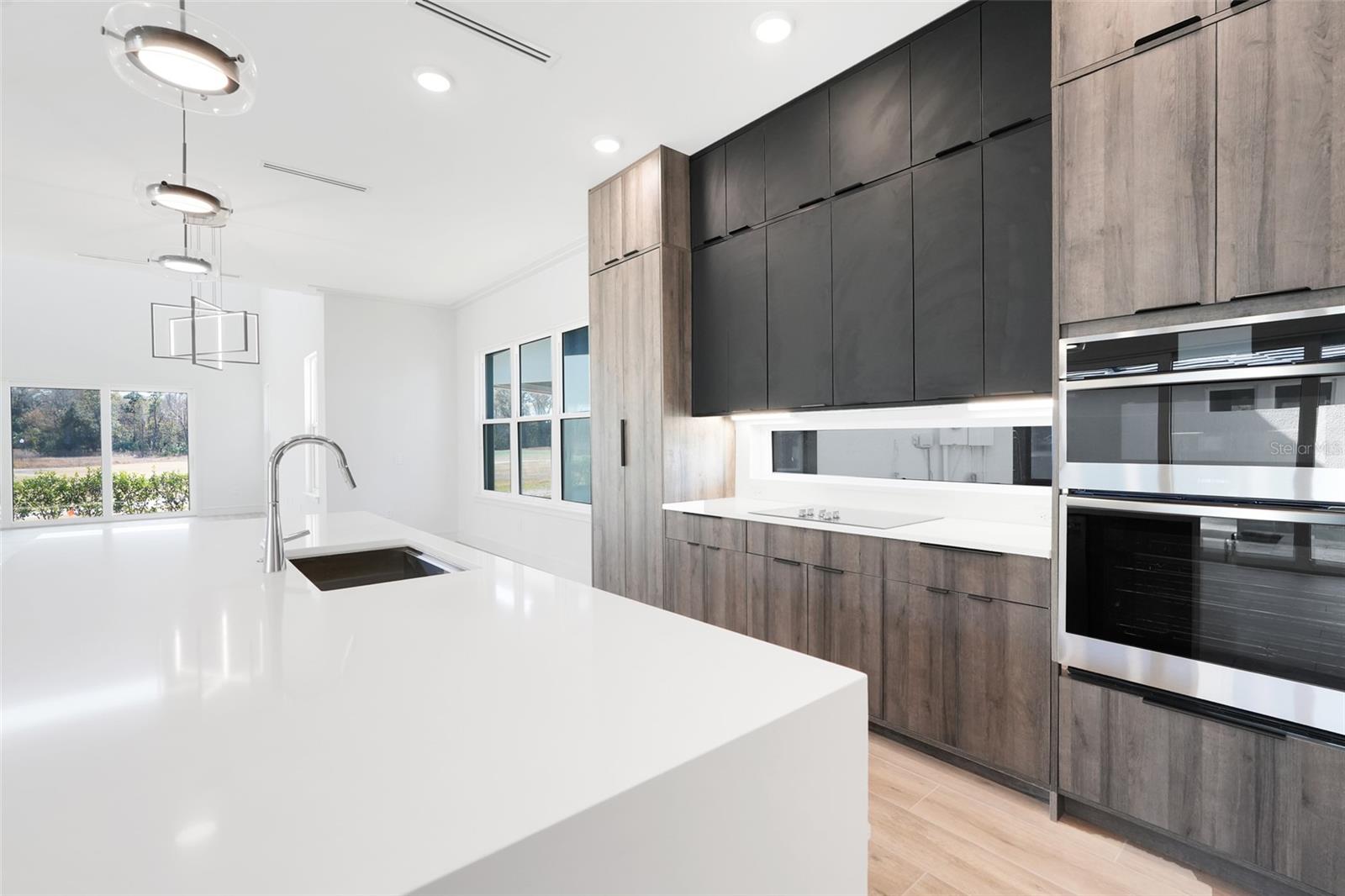 Image 22 of 56 For 3056 Kensington Avenue