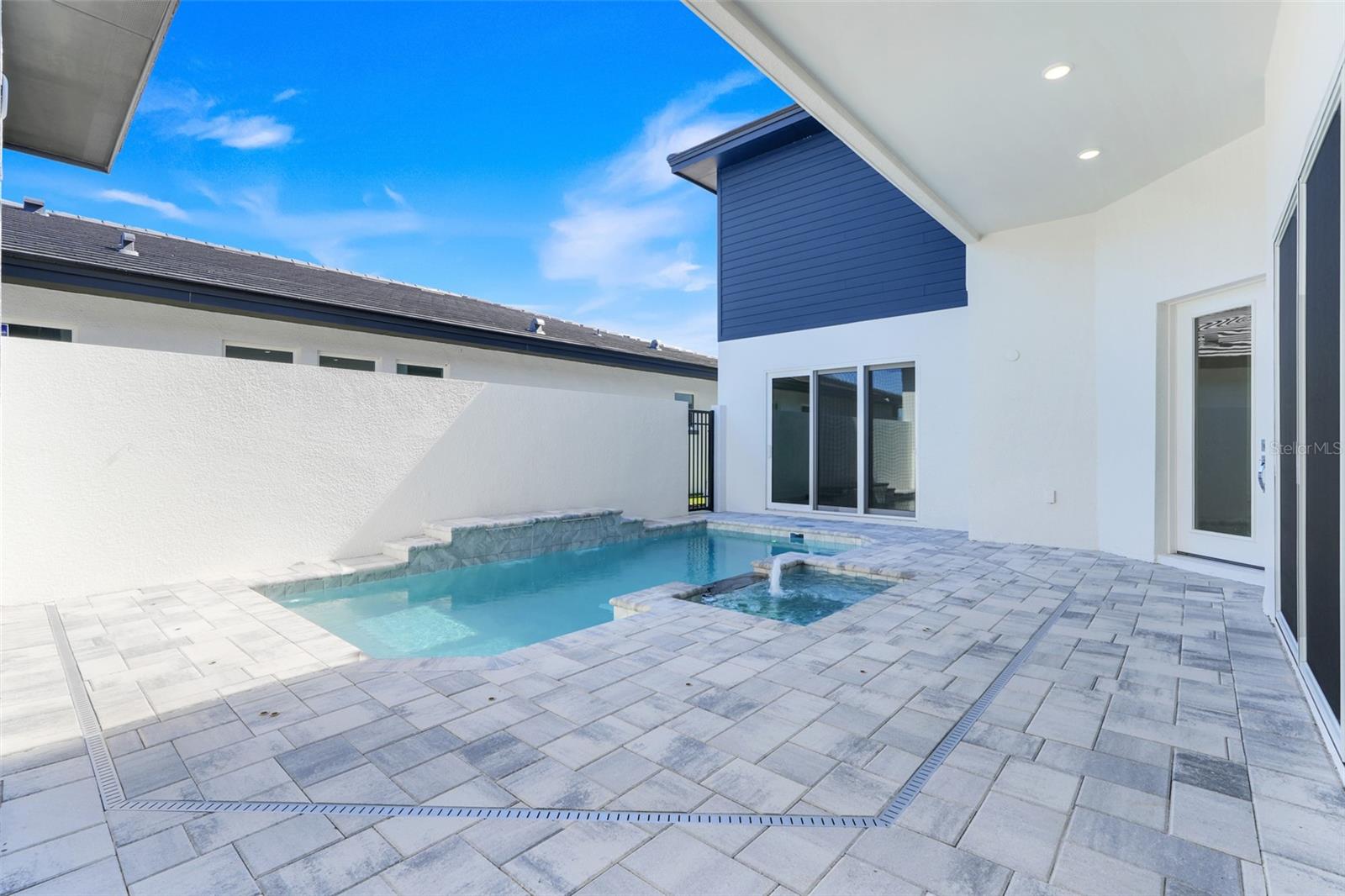 Image 51 of 56 For 3056 Kensington Avenue