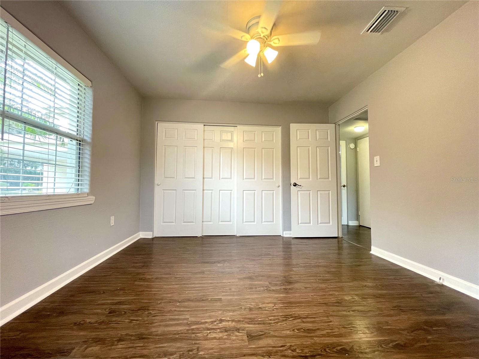 Image 11 of 19 For 910 Mills Avenue