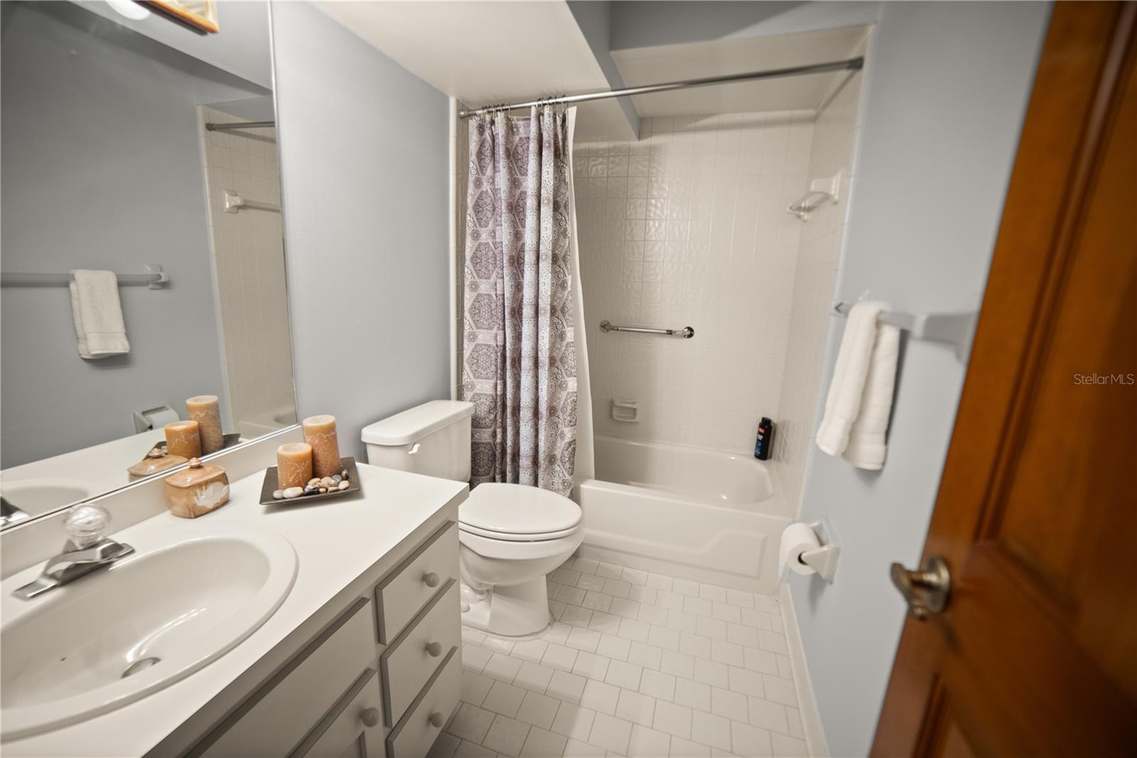 Image 25 of 36 For 185 Golf Club Drive A