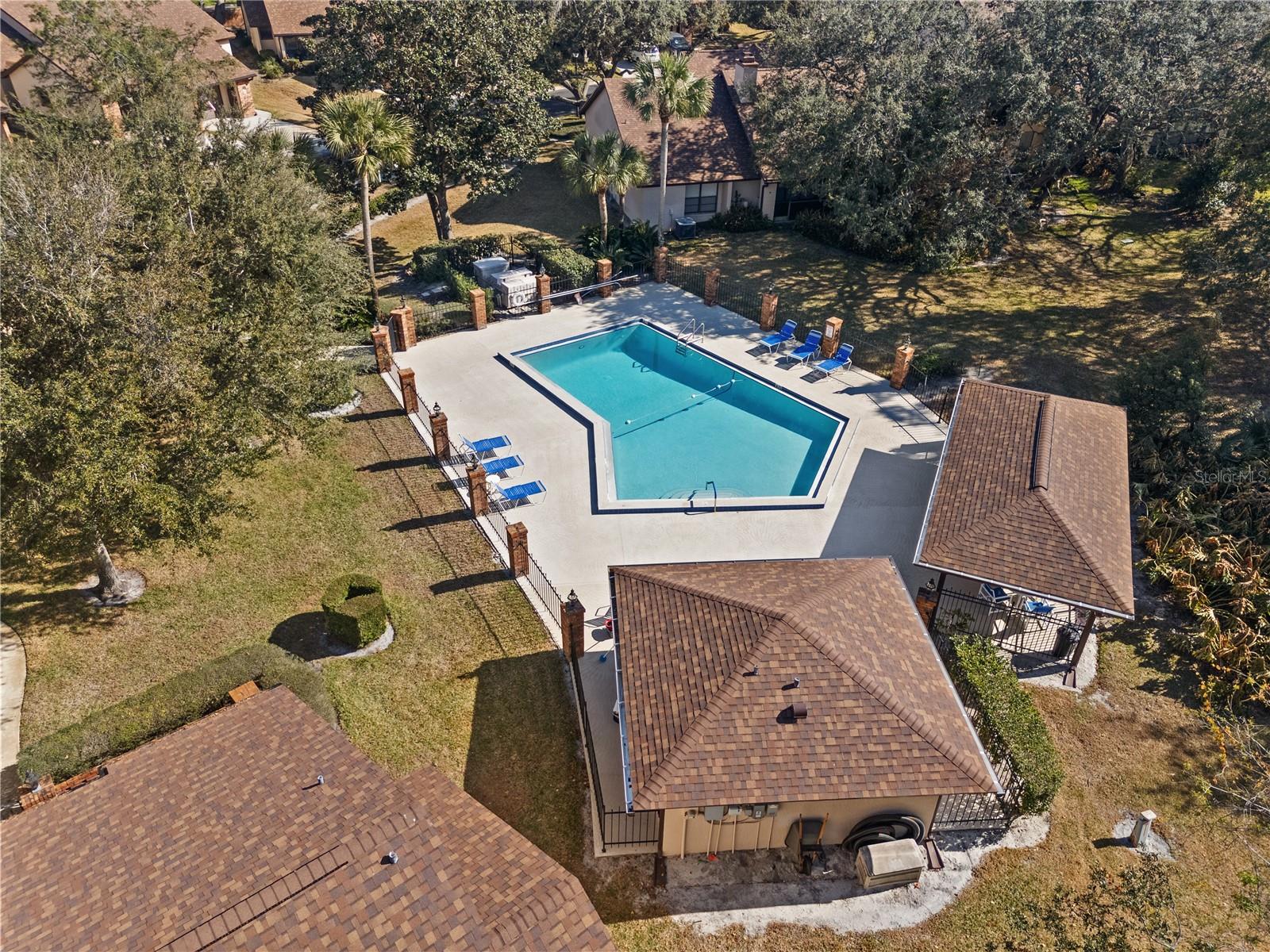 Image 33 of 36 For 185 Golf Club Drive A