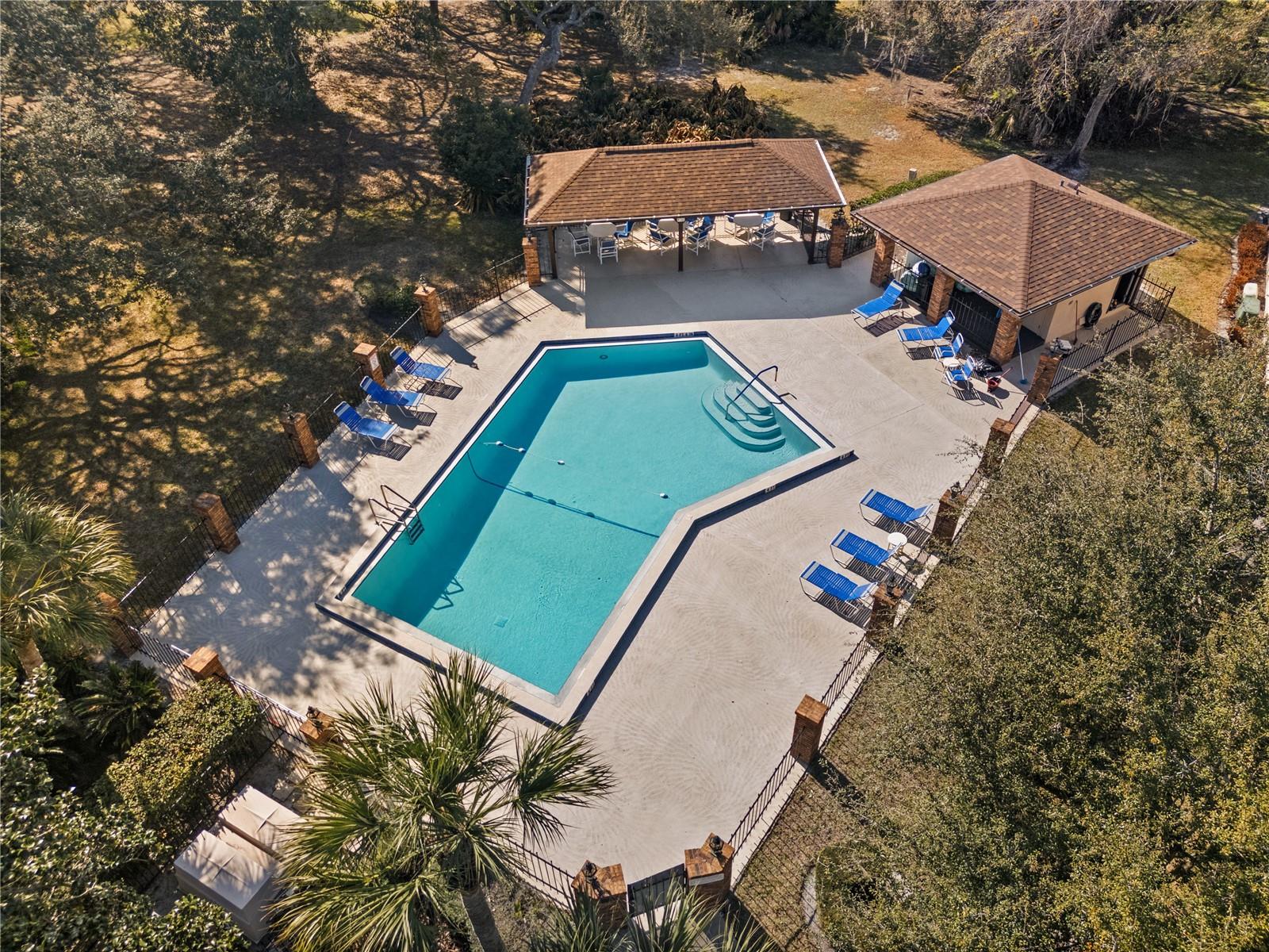 Image 34 of 36 For 185 Golf Club Drive A