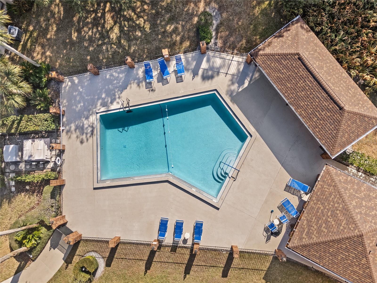 Image 35 of 36 For 185 Golf Club Drive A