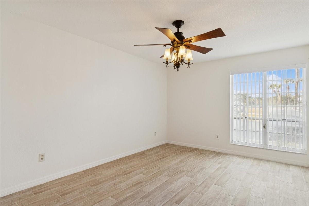 Image 21 of 42 For 4617 Gate Pl  105