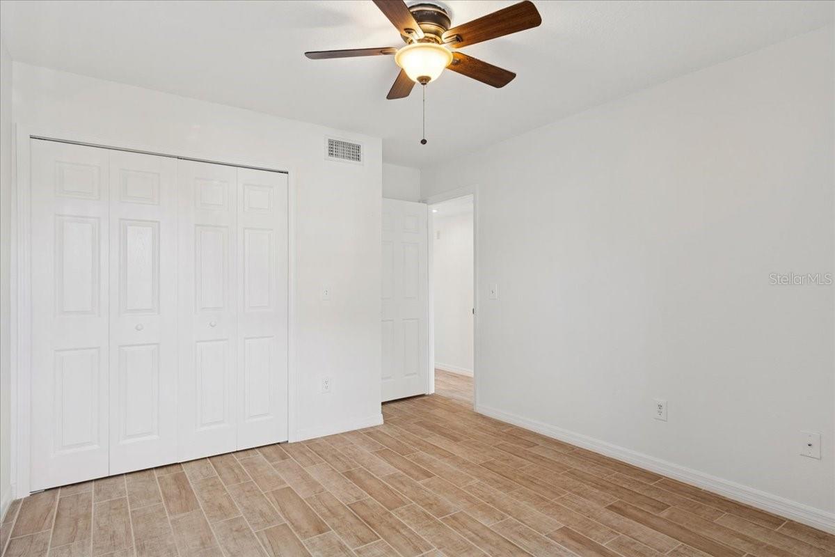 Image 22 of 42 For 4617 Gate Pl  105