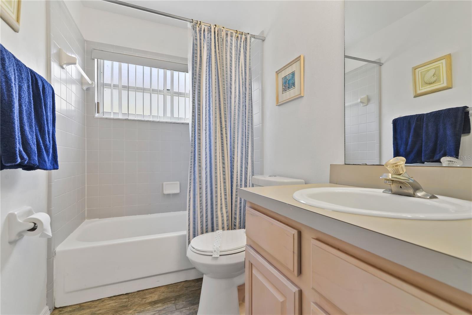 Image 17 of 31 For 2671 Chatham Circle