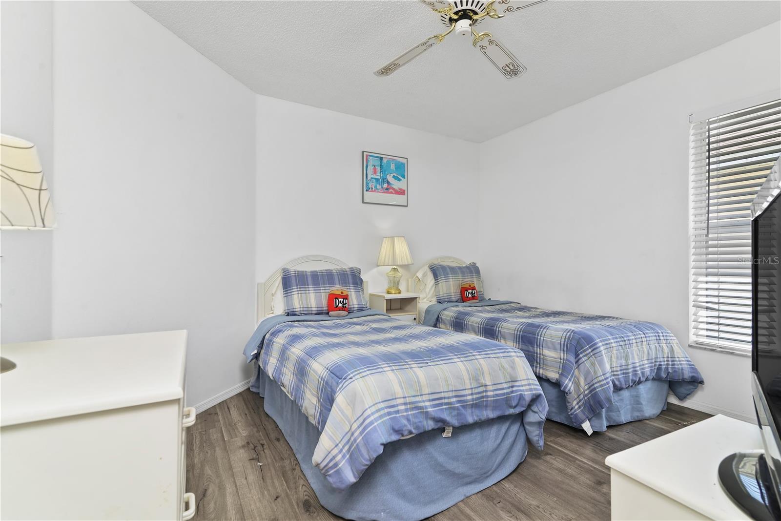 Image 18 of 31 For 2671 Chatham Circle