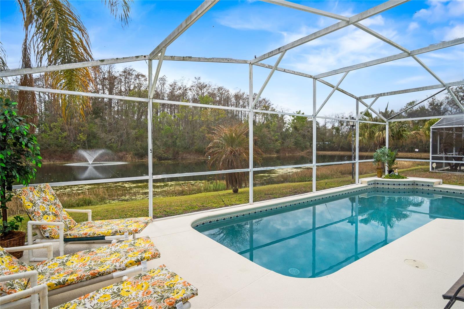 Image 27 of 31 For 2671 Chatham Circle