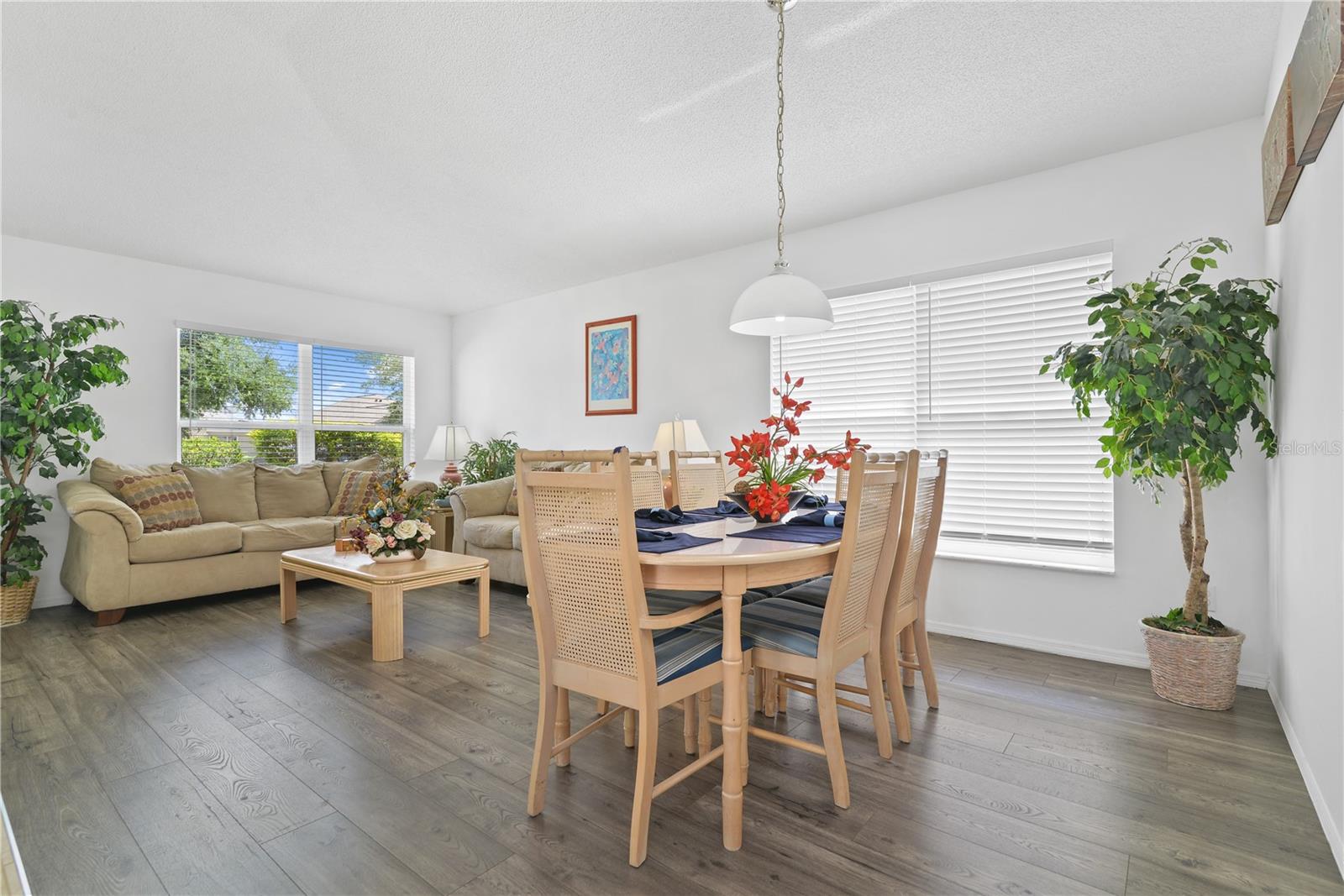 Image 5 of 31 For 2671 Chatham Circle