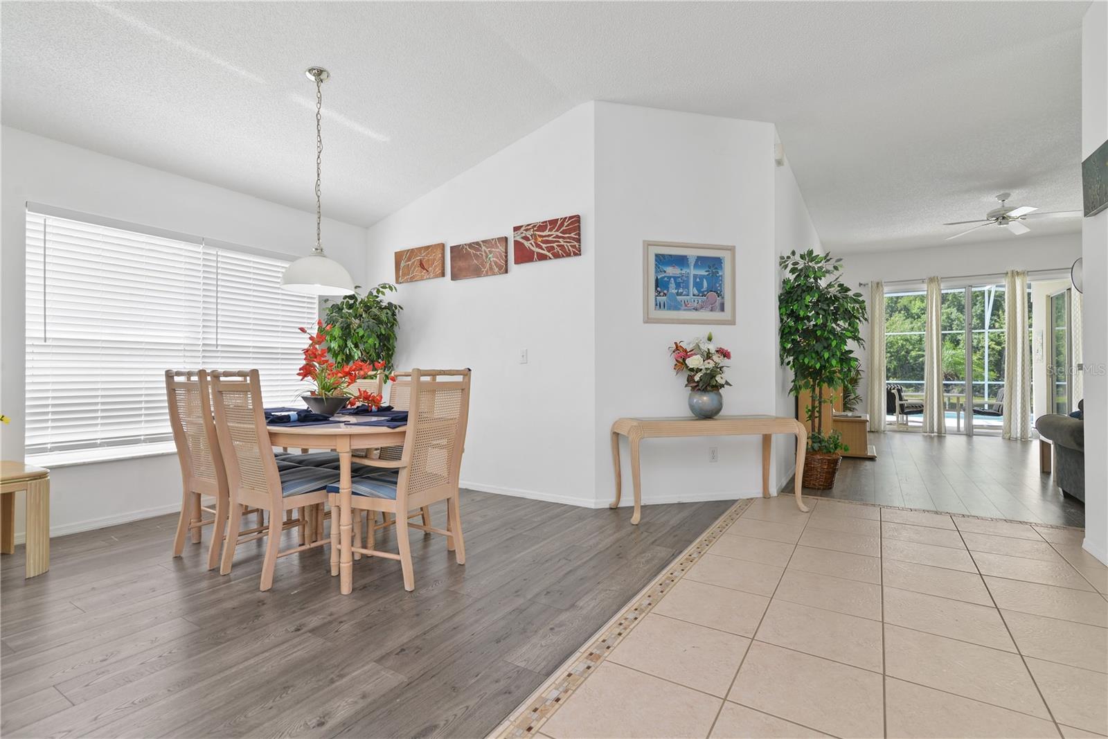 Image 6 of 31 For 2671 Chatham Circle