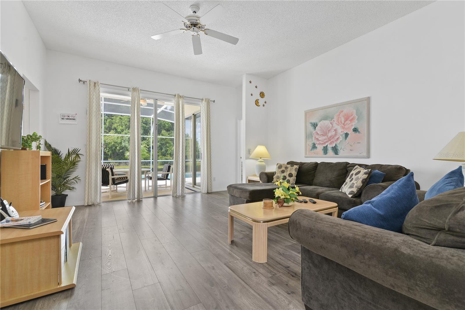 Image 7 of 31 For 2671 Chatham Circle