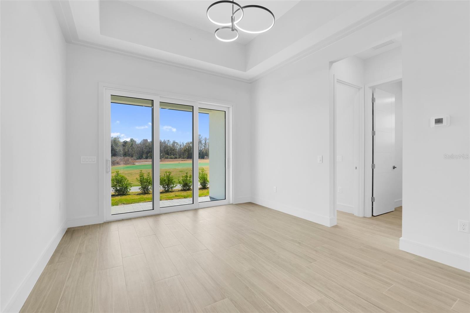 Image 19 of 39 For 3060 Kensington Avenue