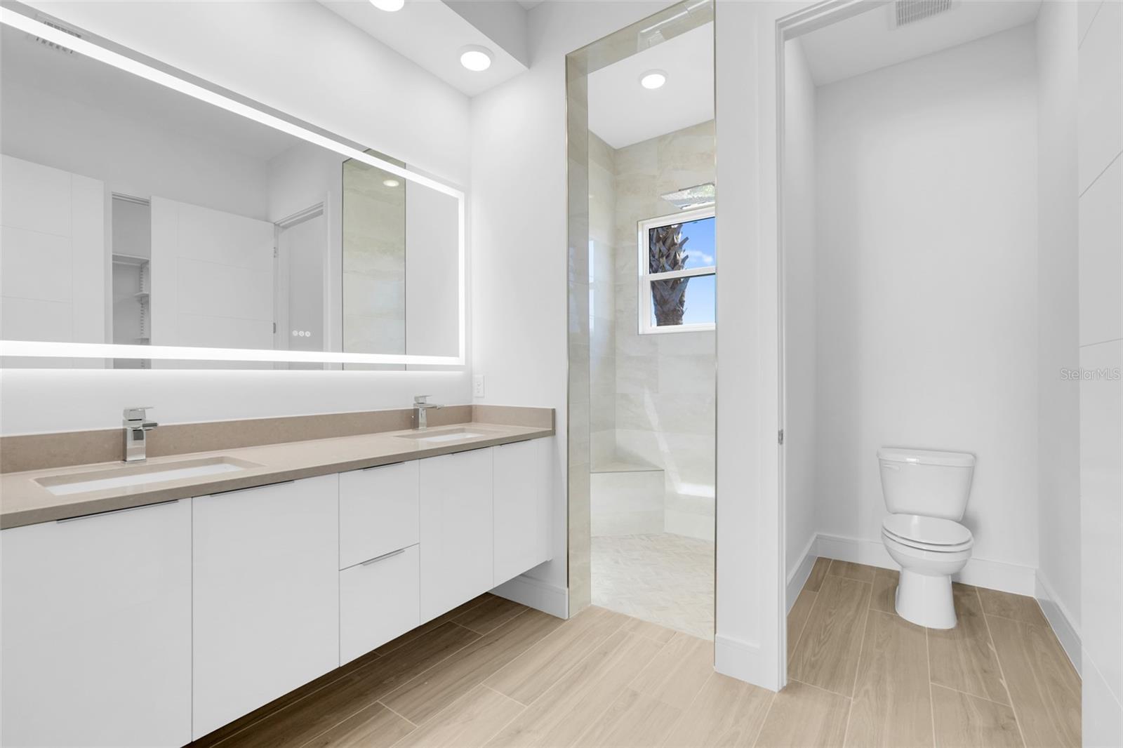 Image 25 of 39 For 3060 Kensington Avenue