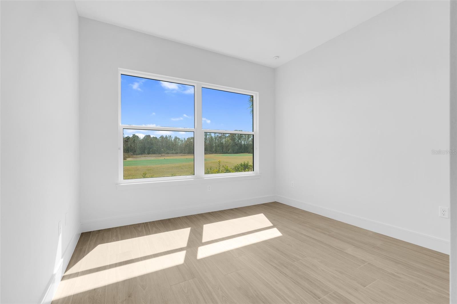 Image 29 of 39 For 3060 Kensington Avenue