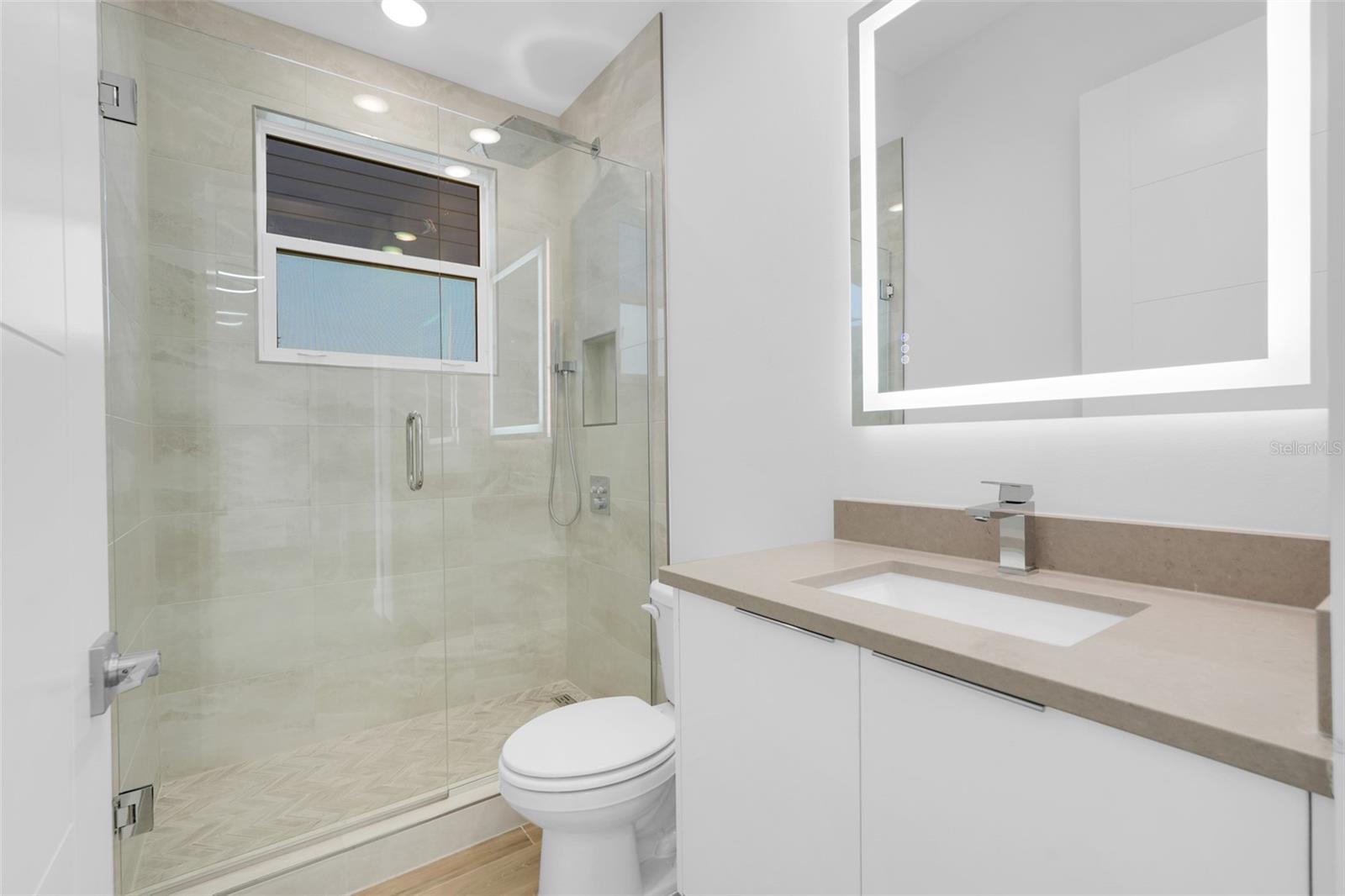 Image 31 of 39 For 3060 Kensington Avenue