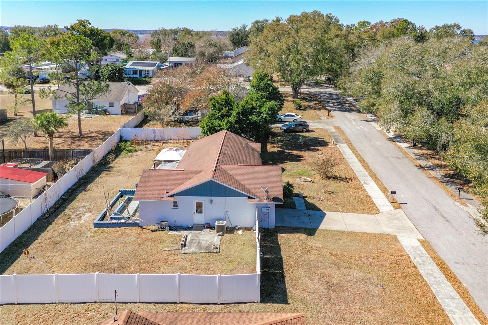 Image 34 of 39 For 107 Summerhill Court