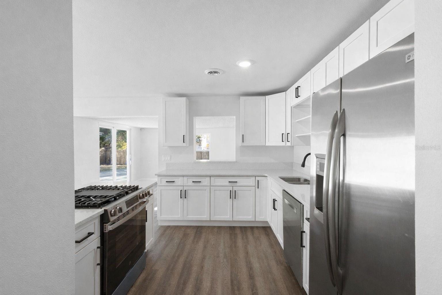 Image 10 of 41 For 55 Fairfax Avenue